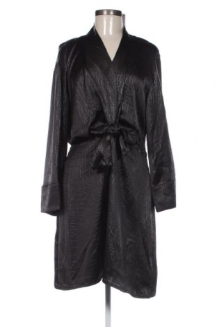 Φόρεμα Guess, Μέγεθος L, Χρώμα Μαύρο, Τιμή 89,38 €