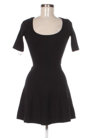 Šaty  Guess, Veľkosť S, Farba Čierna, Cena  67,42 €