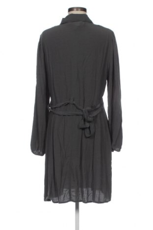 Kleid Guido Maria Kretschmer for About You, Größe L, Farbe Grau, Preis € 27,84