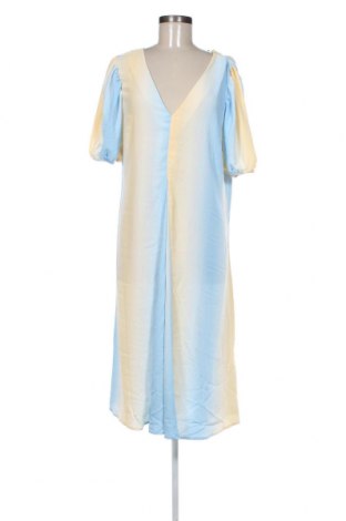 Kleid Love Copenhagen, Größe L, Farbe Mehrfarbig, Preis 96,39 €