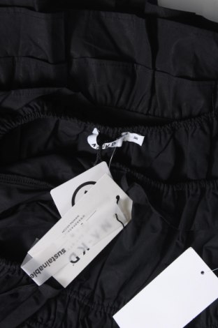 Kleid NA-KD, Größe M, Farbe Schwarz, Preis 11,13 €