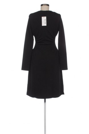 Kleid NA-KD, Größe M, Farbe Schwarz, Preis 8,91 €