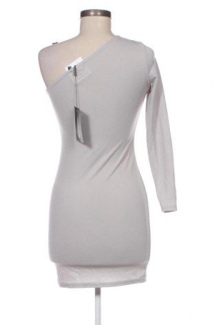 Kleid Pretty Little Thing, Größe M, Farbe Grau, Preis 15,29 €