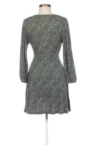 Φόρεμα Pull&Bear, Μέγεθος M, Χρώμα Πράσινο, Τιμή 8,07 €