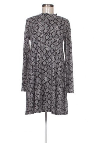 Kleid Pull&Bear, Größe L, Farbe Grau, Preis 9,00 €
