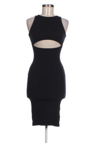 Šaty  Pull&Bear, Velikost XS, Barva Černá, Cena  334,00 Kč