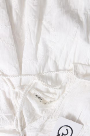 Φόρεμα Pull&Bear, Μέγεθος S, Χρώμα Λευκό, Τιμή 14,23 €