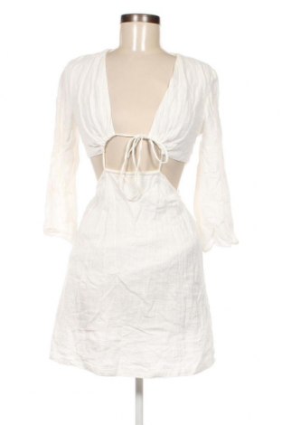 Φόρεμα Pull&Bear, Μέγεθος S, Χρώμα Λευκό, Τιμή 14,84 €