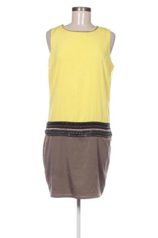 Kleid Silvian Heach, Größe L, Farbe Gelb, Preis € 43,30