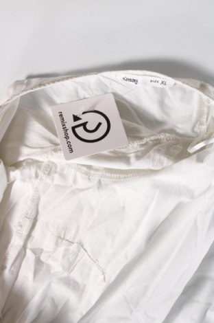 Kleid Sinsay, Größe XL, Farbe Weiß, Preis 14,42 €