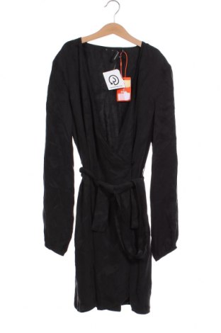 Šaty  Superdry, Veľkosť M, Farba Čierna, Cena  8,35 €