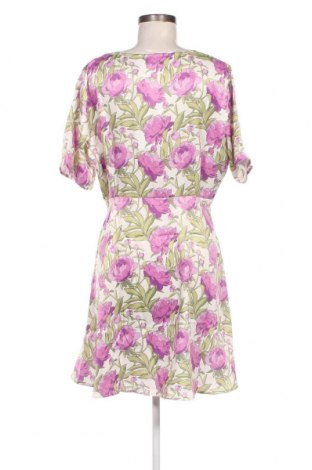 Kleid VILA, Größe M, Farbe Mehrfarbig, Preis 15,98 €