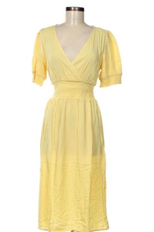 Kleid Y.A.S, Größe M, Farbe Gelb, Preis € 48,20