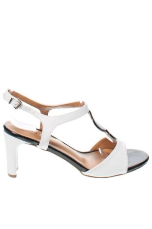 Sandalen, Größe 38, Farbe Weiß, Preis 20,86 €