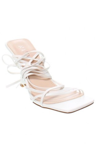 Sandalen Raid, Größe 36, Farbe Weiß, Preis 31,96 €