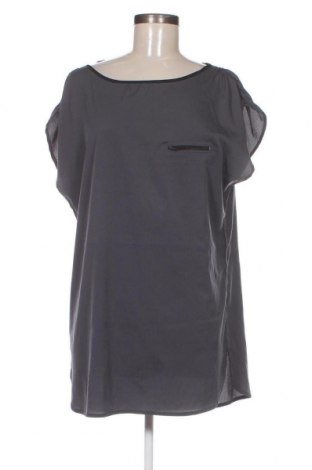 Tunika Vero Moda, Größe S, Farbe Grau, Preis € 7,67