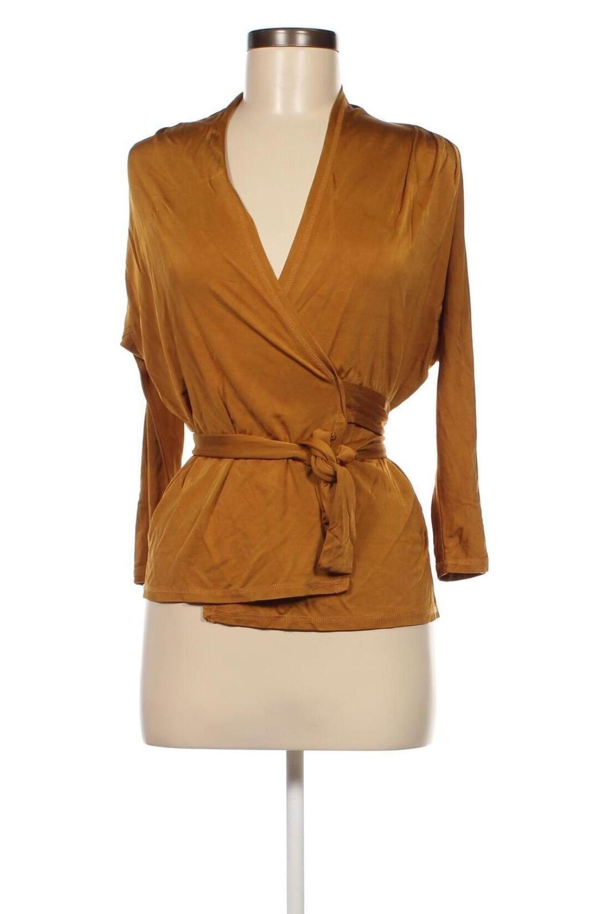 Дамска блуза By Malene Birger, Размер M, Цвят Бял, Цена 92,25 лв.