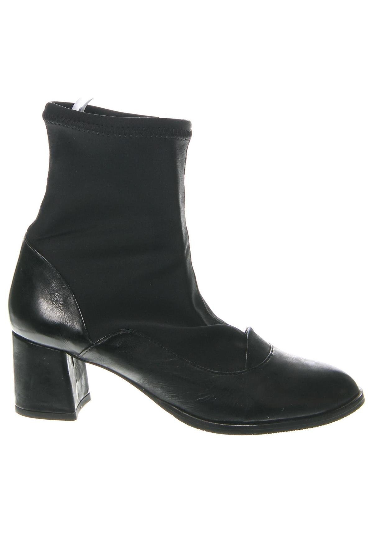 Damen Stiefeletten, Größe 38, Farbe Schwarz, Preis 22,74 €