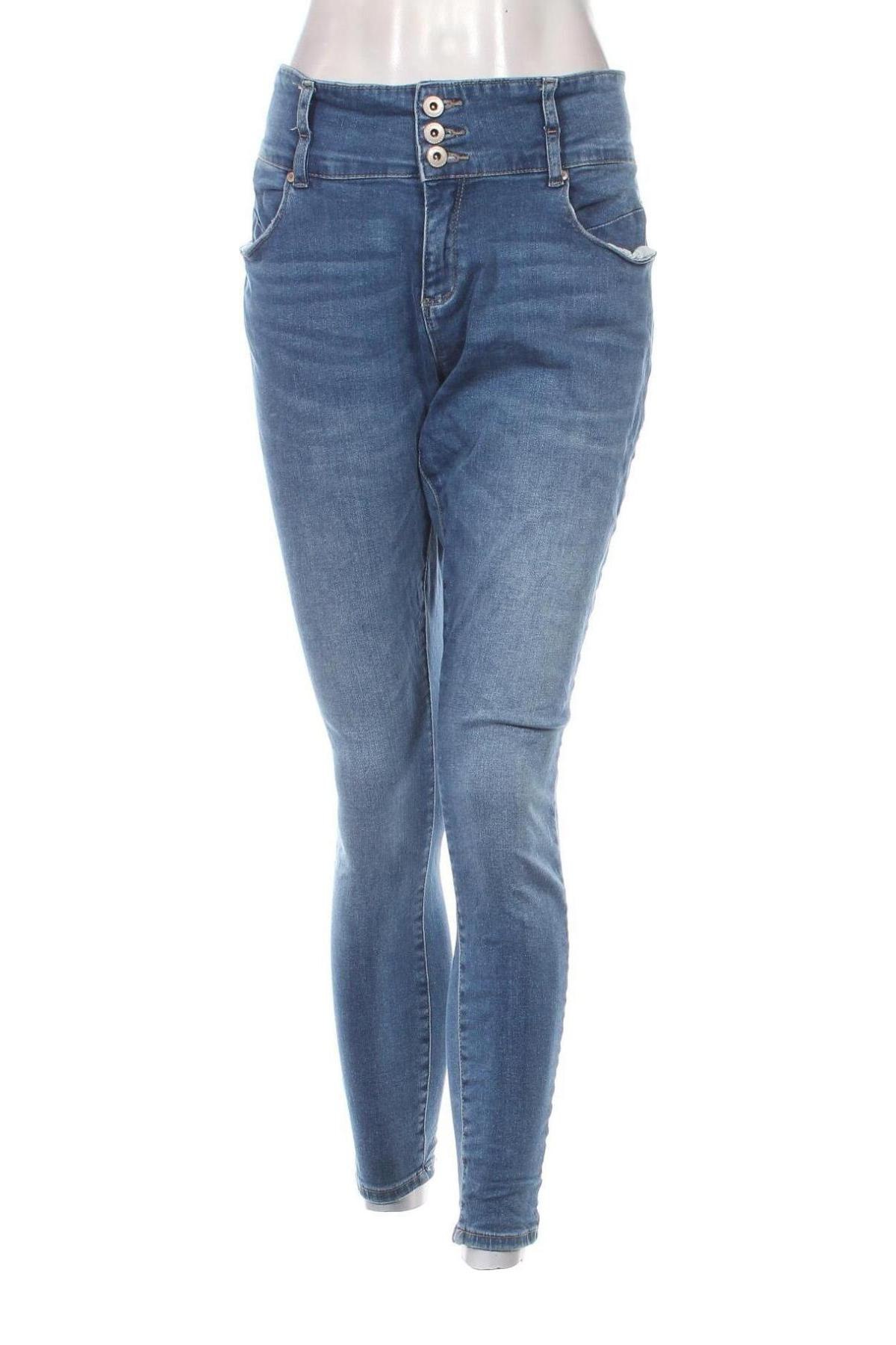 Dámske džínsy  ONLY Carmakoma, Veľkosť XL, Farba Modrá, Cena  19,28 €