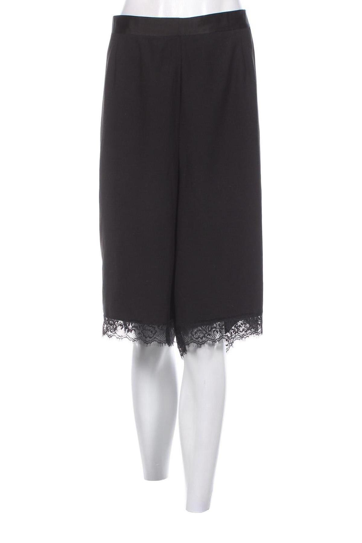 Γυναικείο κοντό παντελόνι ASOS, Μέγεθος XXL, Χρώμα Μαύρο, Τιμή 9,85 €