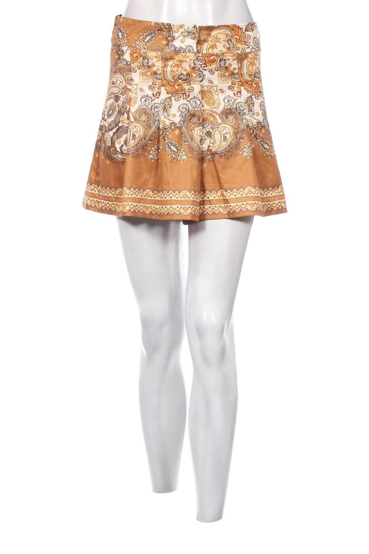 Γυναικείο κοντό παντελόνι BBWM, Μέγεθος M, Χρώμα Πολύχρωμο, Τιμή 5,25 €