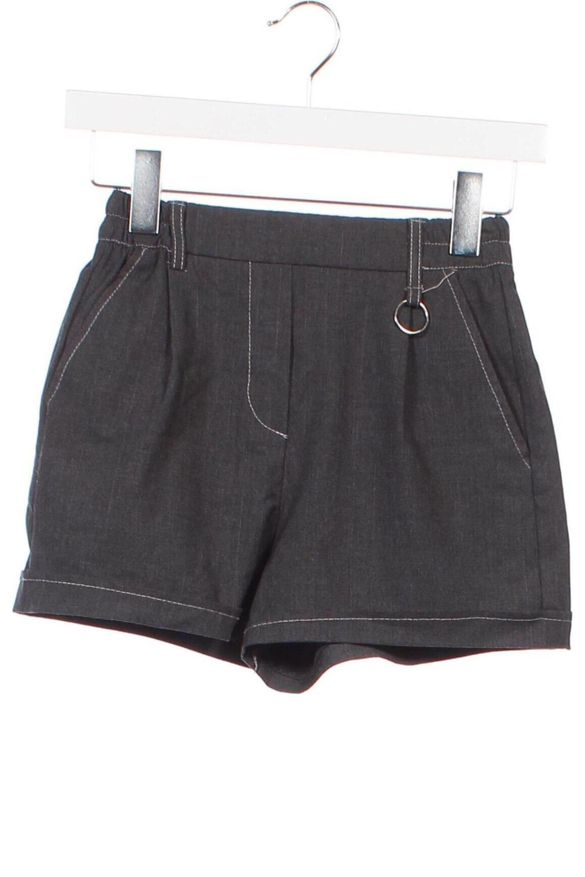 Pantaloni scurți de femei Bershka, Mărime XS, Culoare Gri, Preț 24,72 Lei