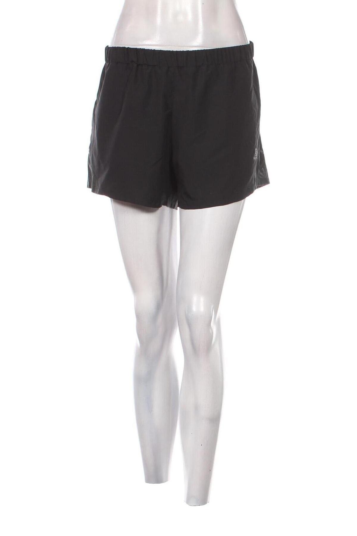 Γυναικείο κοντό παντελόνι Salomon, Μέγεθος M, Χρώμα Μαύρο, Τιμή 52,58 €