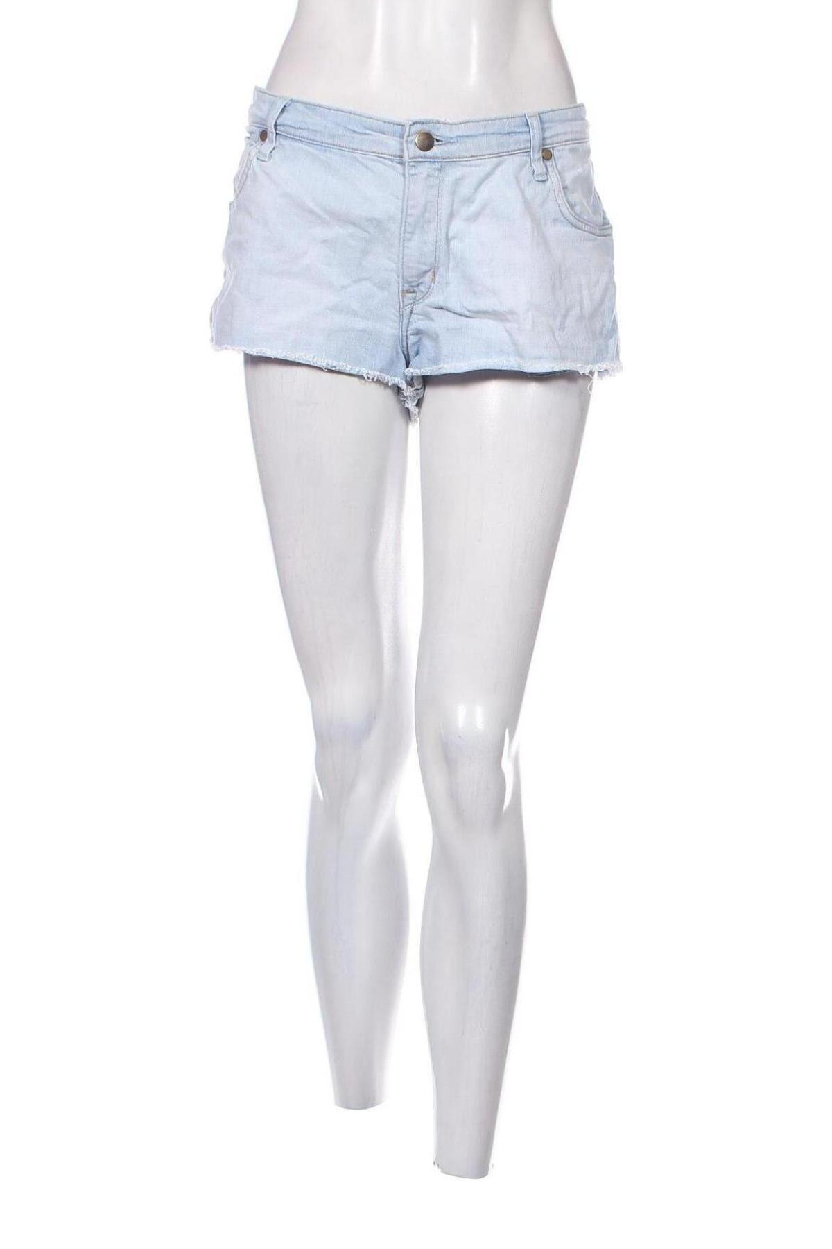 Pantaloni scurți de femei Wrangler, Mărime M, Culoare Albastru, Preț 61,94 Lei