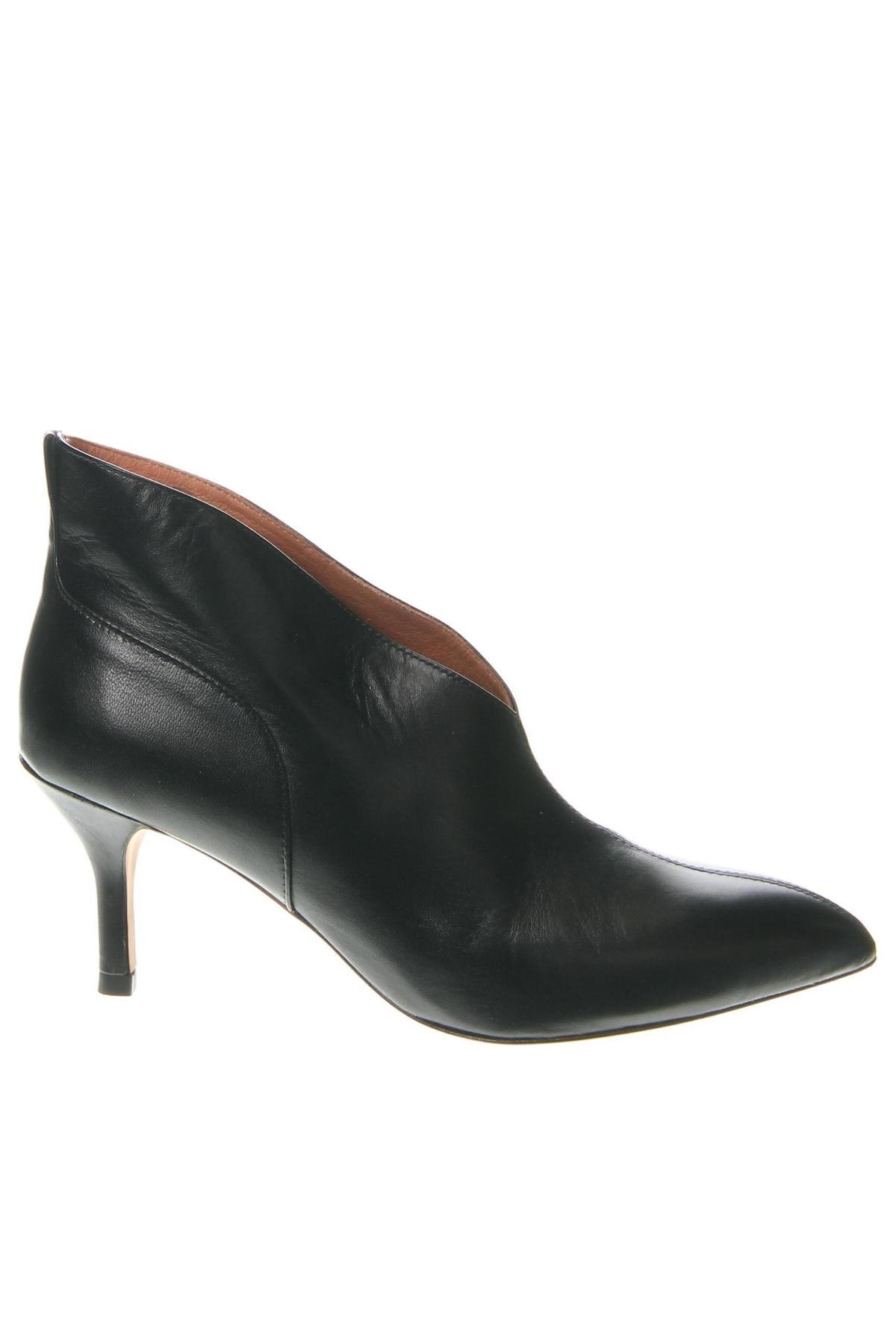 Дамски обувки Shoe The Bear, Размер 40, Цвят Черен, Цена 111,65 лв.