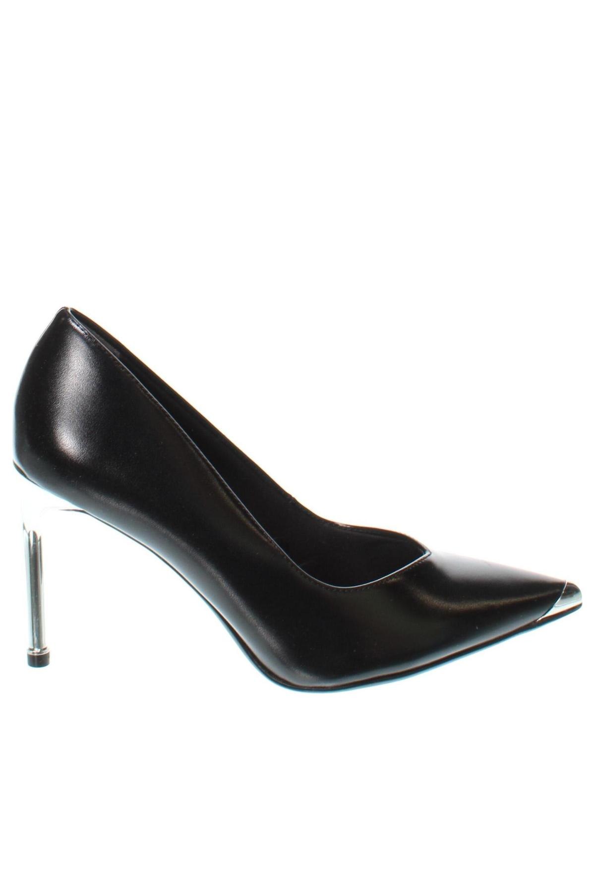 Дамски обувки Tamaris, Размер 36, Цвят Черен, Цена 70,00 лв.