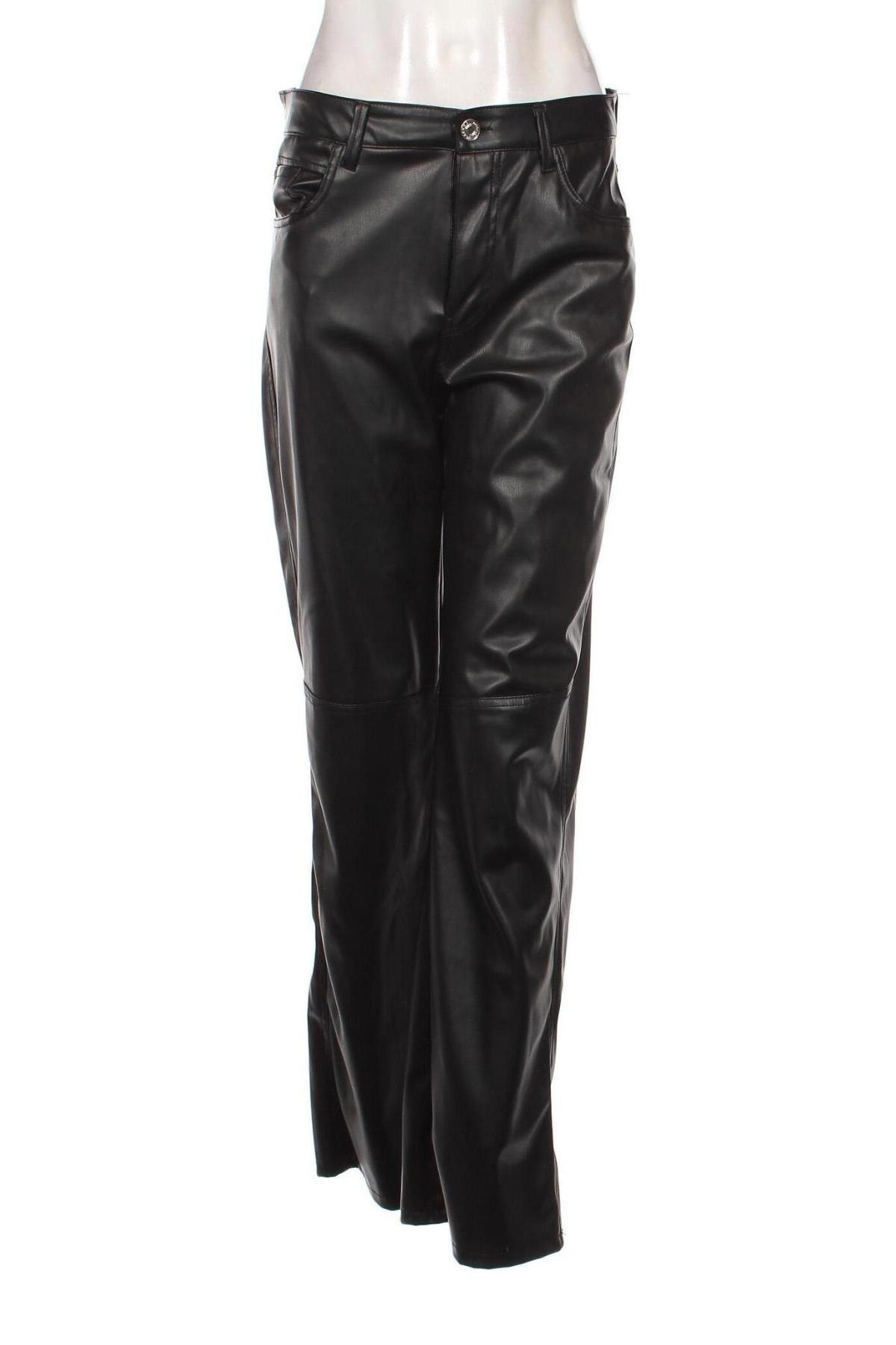 Дамски панталон Bershka, Размер M, Цвят Черен, Цена 14,78 лв.