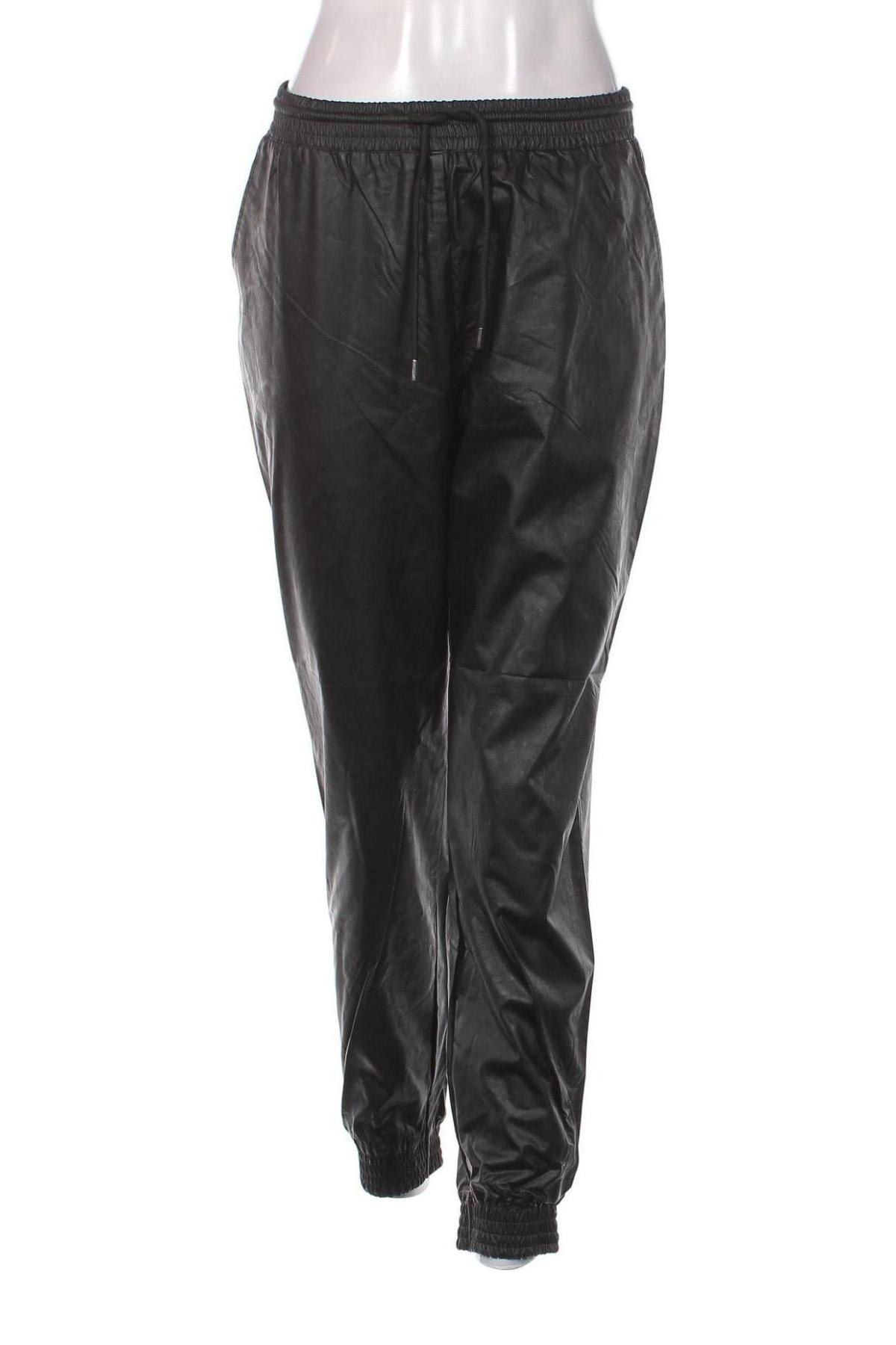 Дамски панталон ONLY, Размер M, Цвят Черен, Цена 29,14 лв.