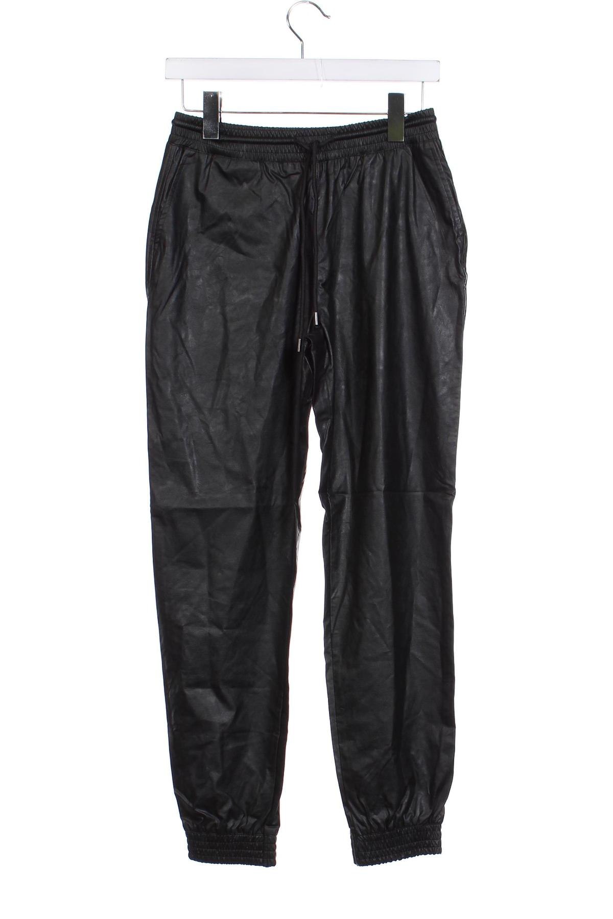 Дамски панталон ONLY, Размер XS, Цвят Черен, Цена 29,14 лв.