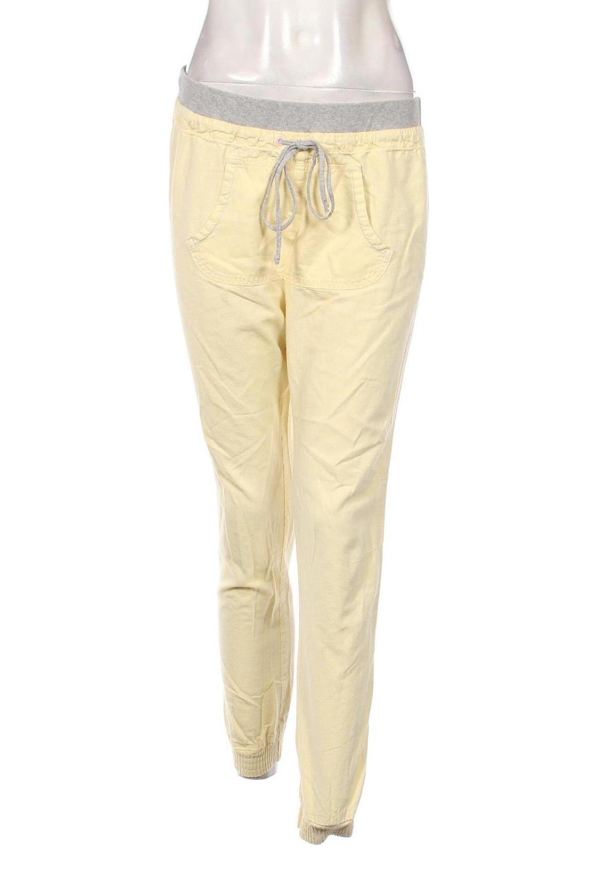 Дамски панталон Playlife, Размер S, Цвят Жълт, Цена 19,68 лв.