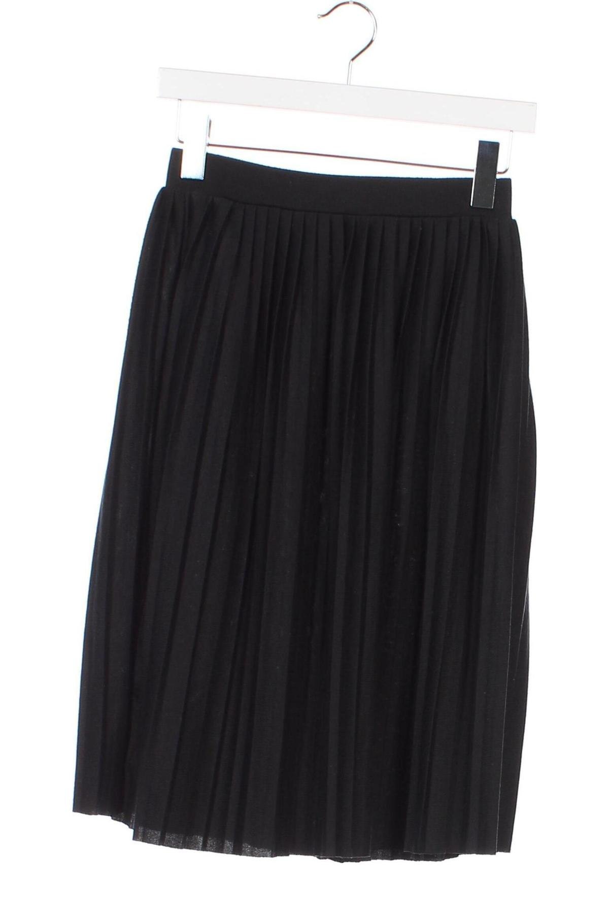 Dětská sukně  Reserved, Velikost 10-11y/ 146-152 cm, Barva Černá, Cena  268,00 Kč