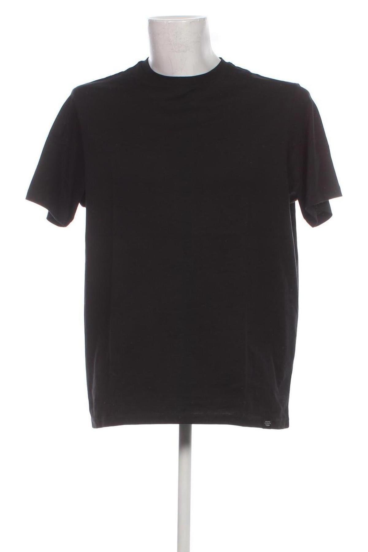 Мъжка тениска Pull&Bear, Размер L, Цвят Черен, Цена 21,00 лв.