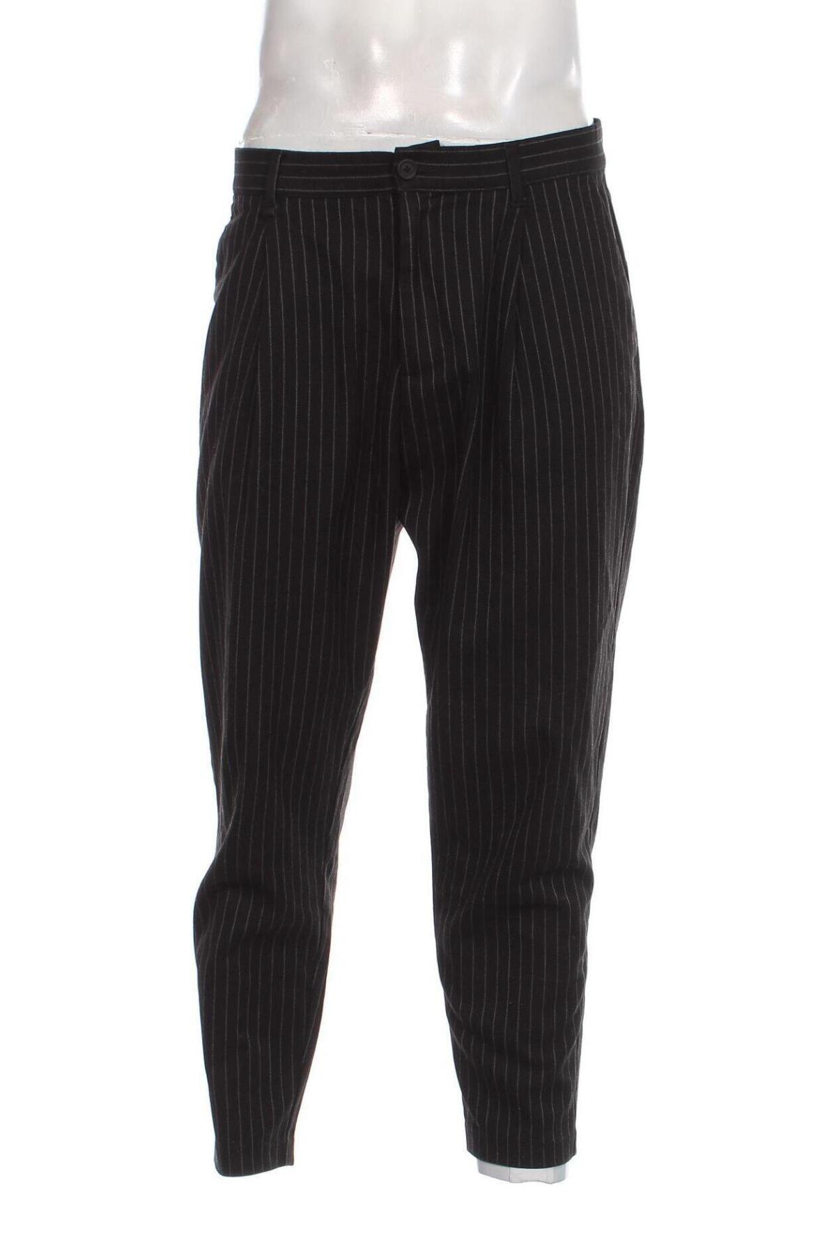 Мъжки панталон Bershka, Размер L, Цвят Черен, Цена 15,65 лв.