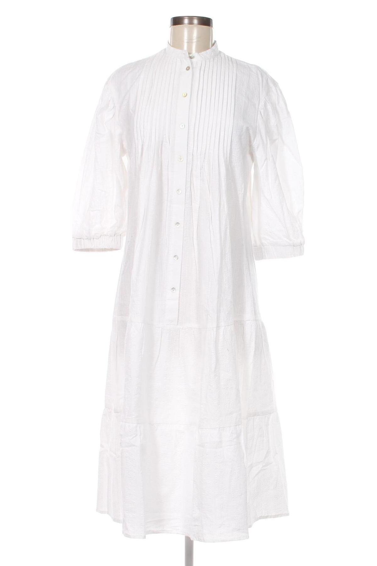 Φόρεμα BZR Bruuns Bazaar, Μέγεθος S, Χρώμα Λευκό, Τιμή 96,39 €