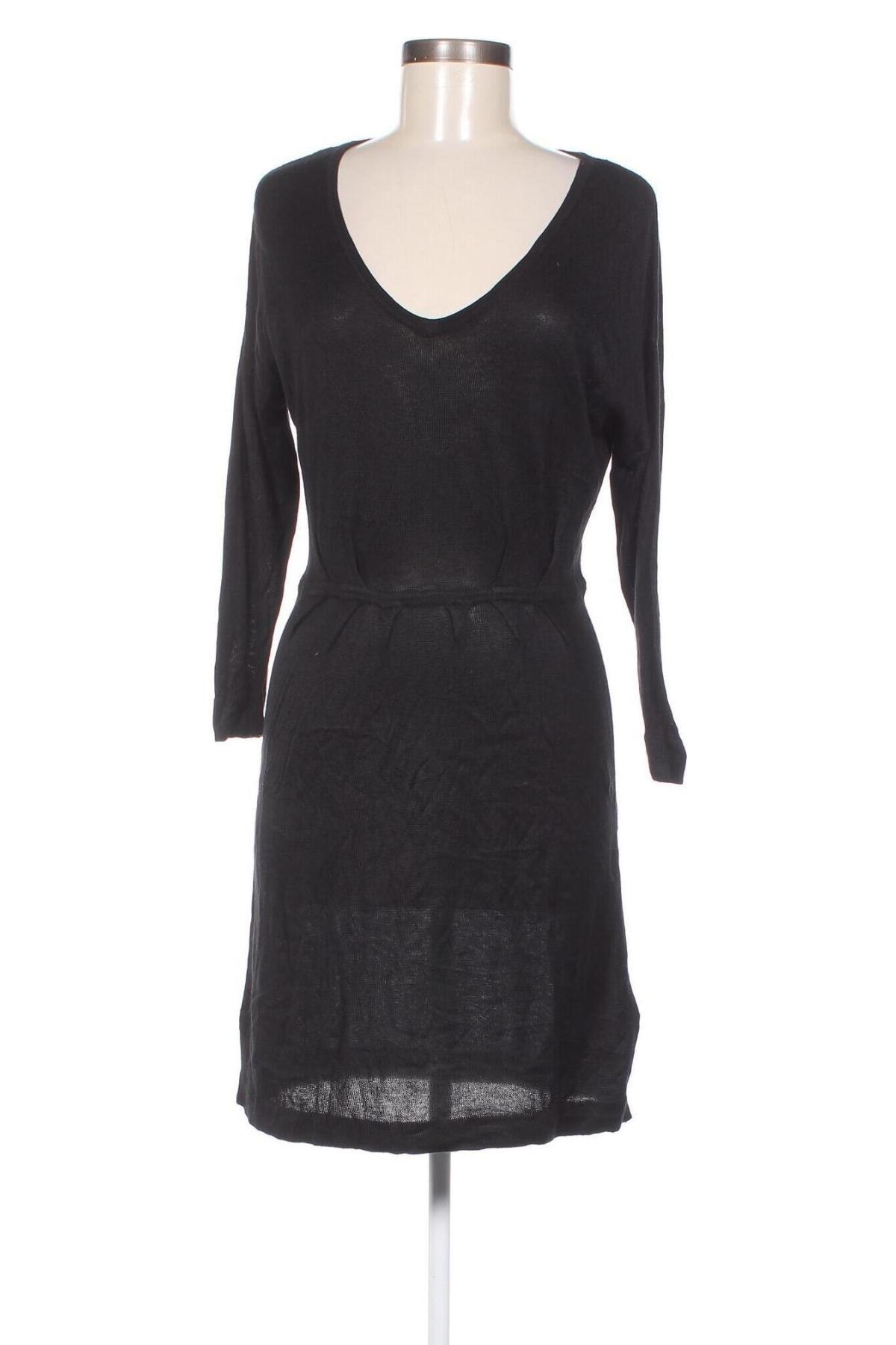 Rochie Soaked In Luxury, Mărime S, Culoare Negru, Preț 40,46 Lei