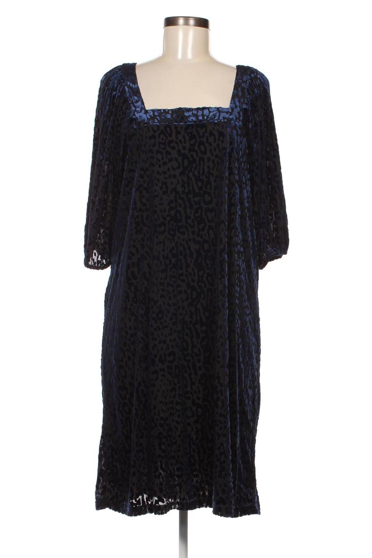 Sukienka Soaked In Luxury, Rozmiar M, Kolor Niebieski, Cena 135,60 zł