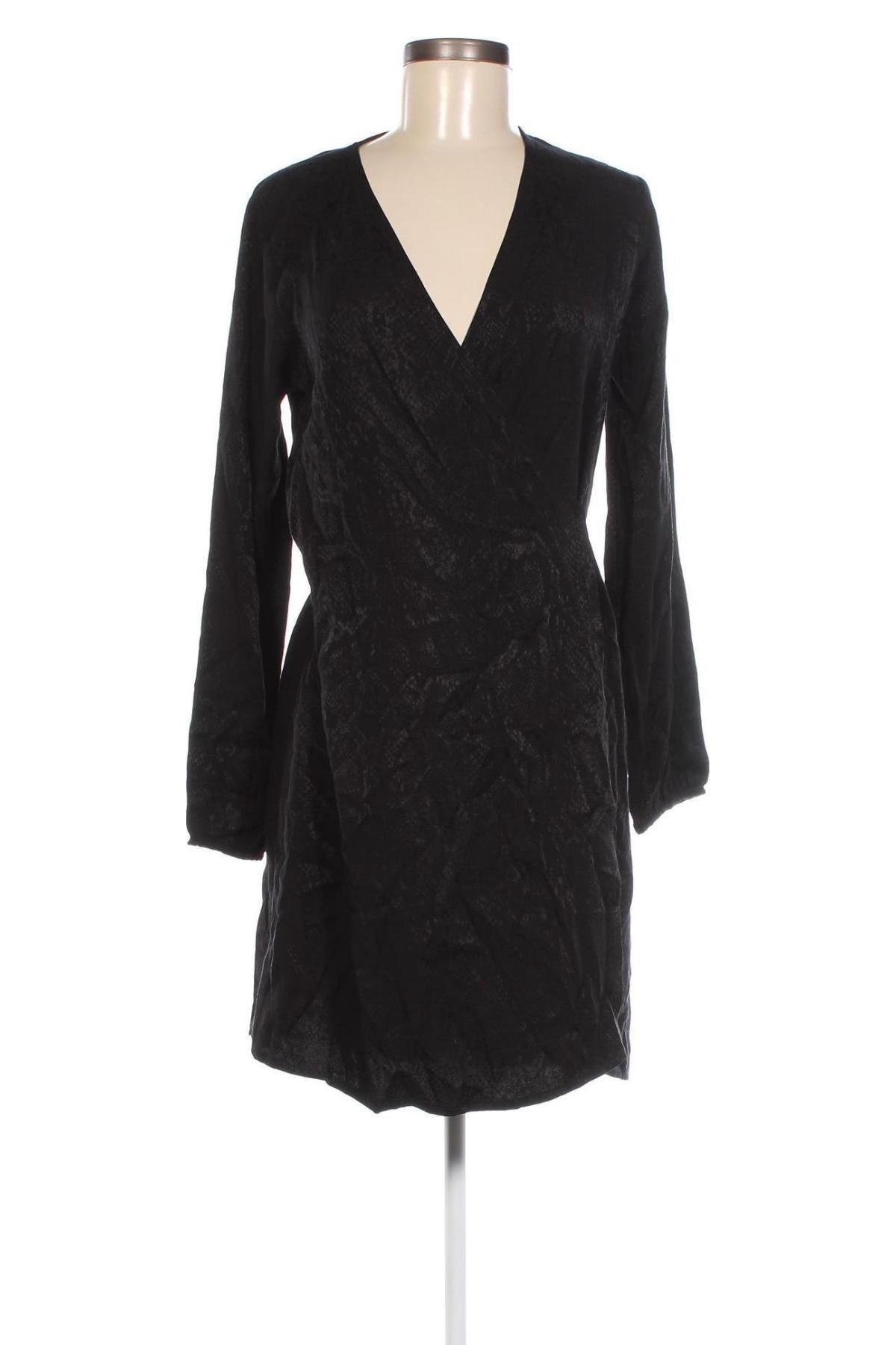 Kleid Superdry, Größe M, Farbe Schwarz, Preis 22,82 €