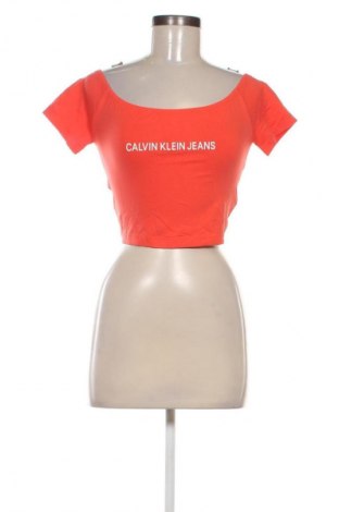 Bluzka damska Calvin Klein Jeans, Rozmiar S, Kolor Czerwony, Cena 157,99 zł