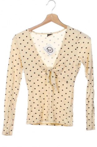 Damen Shirt Gina Tricot, Größe XS, Farbe Mehrfarbig, Preis 13,99 €