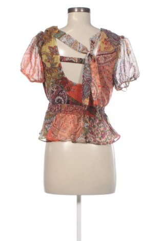 Bluzka damska Guess, Rozmiar M, Kolor Kolorowy, Cena 355,99 zł