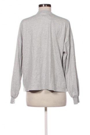 Дамска блуза H&M, Размер M, Цвят Сив, Цена 19,07 лв.