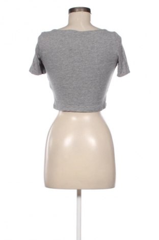 Дамска блуза H&M Divided, Размер S, Цвят Сив, Цена 10,87 лв.