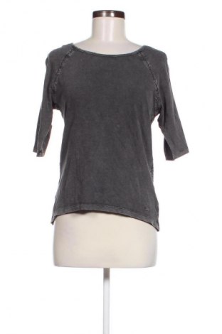 Damen Shirt Khujo, Größe M, Farbe Grau, Preis 50,97 €