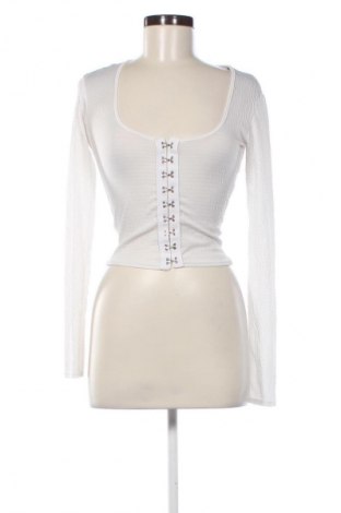 Női blúz Missguided x Madison Beer, Méret M, Szín Fehér, Ár 4 022 Ft