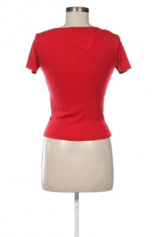Damen Shirt Stradivarius, Größe S, Farbe Rot, Preis 9,64 €