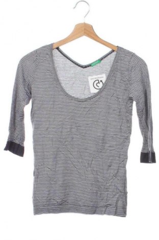 Damen Shirt United Colors Of Benetton, Größe XS, Farbe Mehrfarbig, Preis 23,99 €